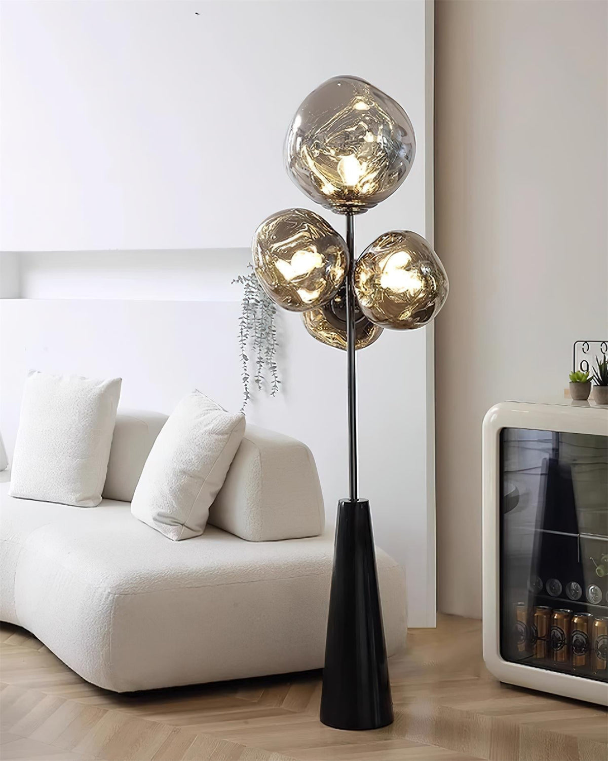 Elaanielle Floor Lamp