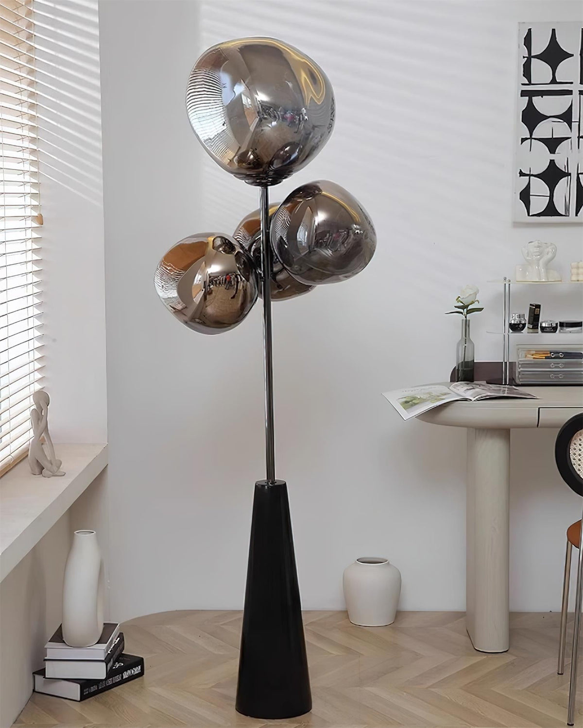 Elaanielle Floor Lamp