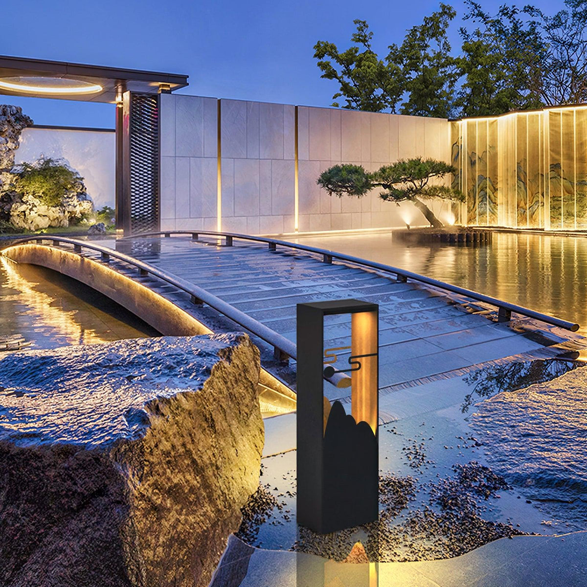 Gildas Solar Outdoor Light