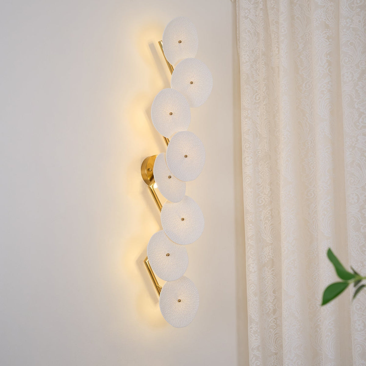 Begovom Lotus Petal Wall Lamp