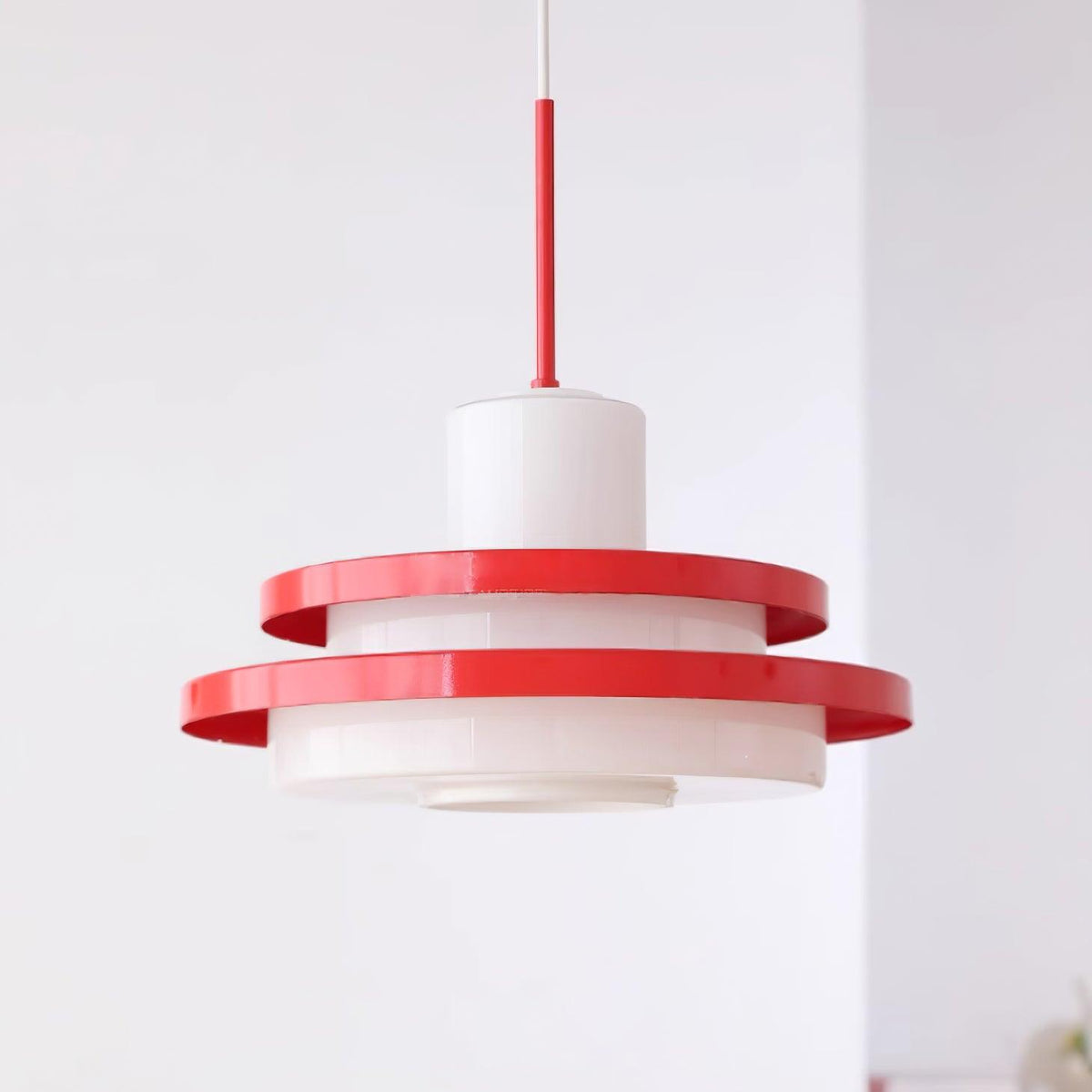 Eviso Pendant Light