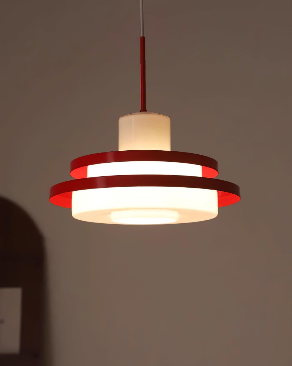 Eviso Pendant Light