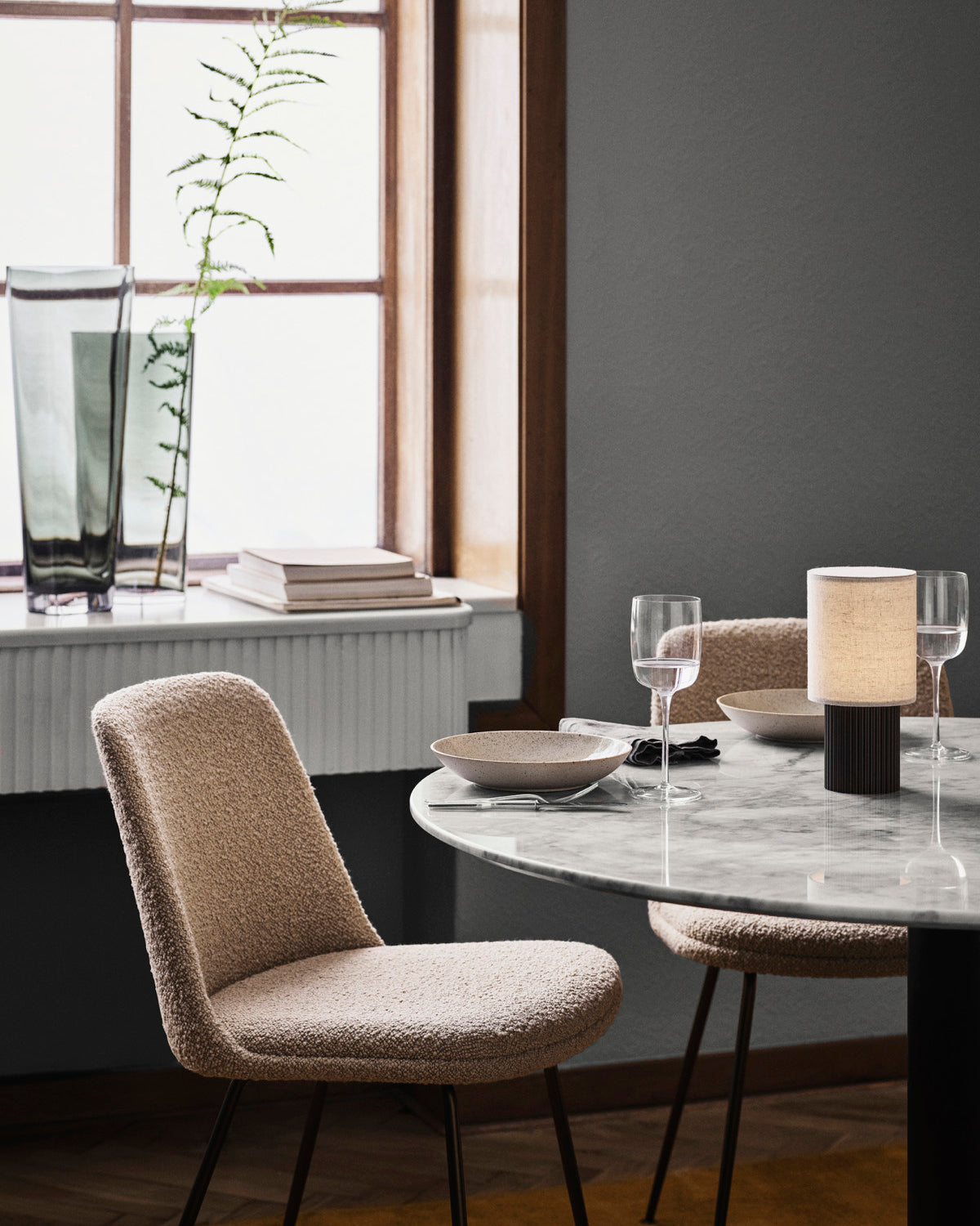 Calelelia Table Lamp