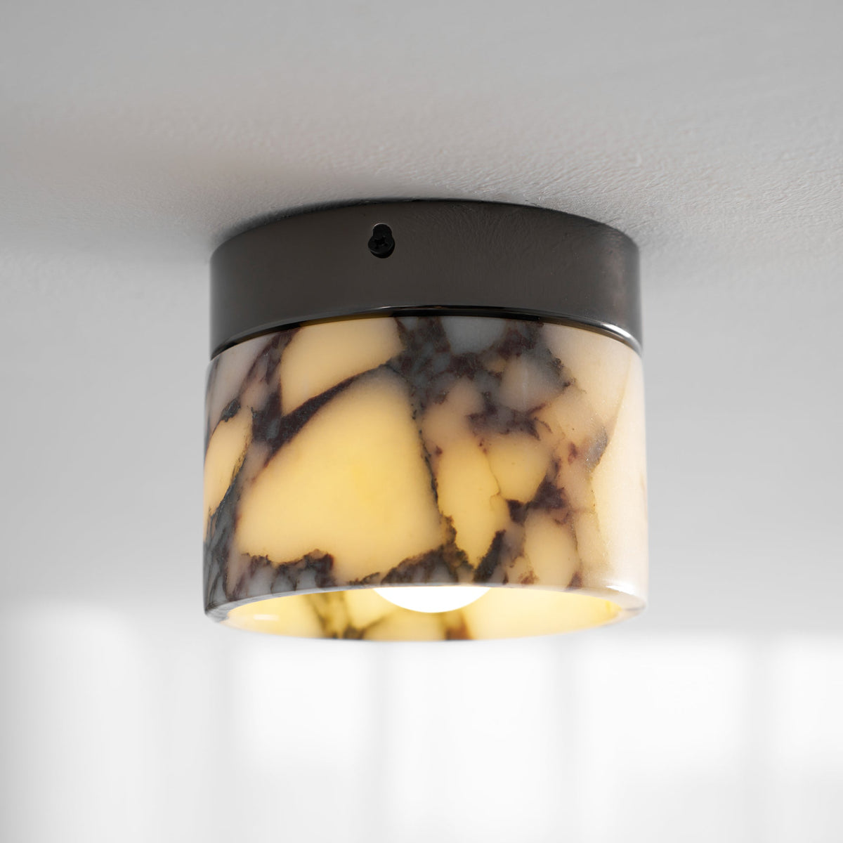 Ivinir Round Marble Ceiling Lamp-Relic Pieces
