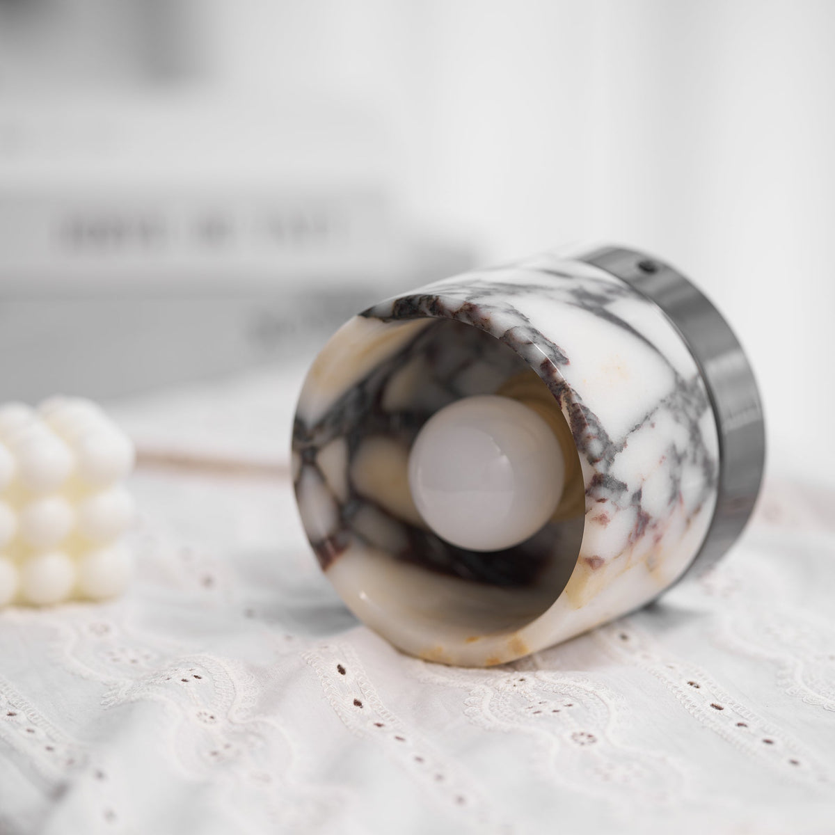 Ivinir Round Marble Ceiling Lamp-Relic Pieces