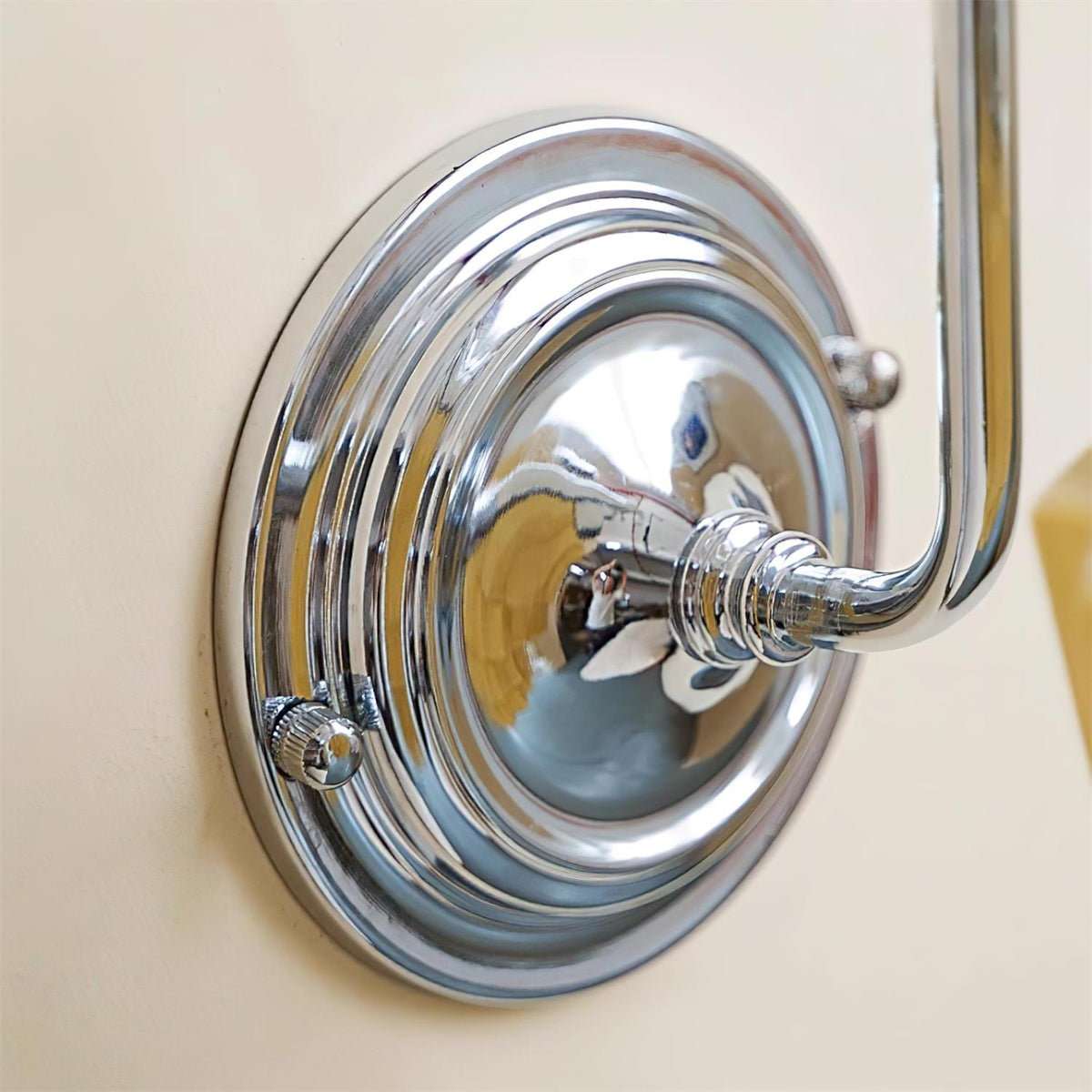 Velerella Wall Lamp