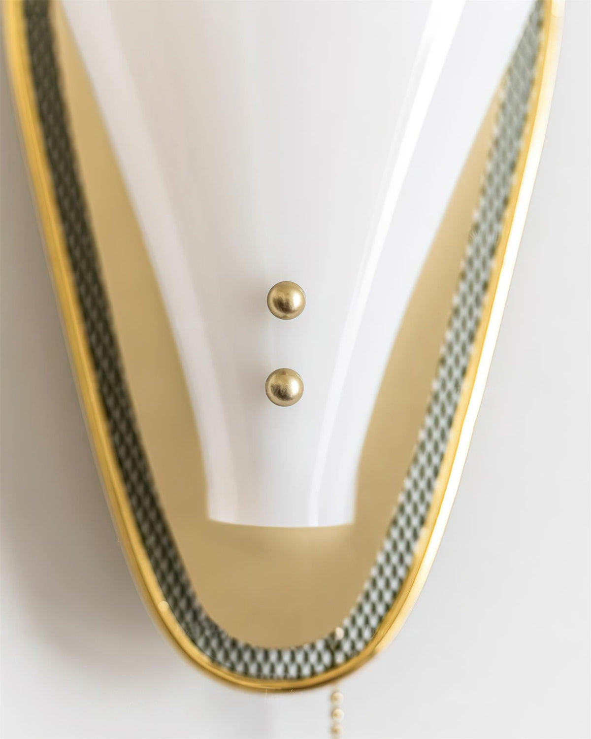 Marzio Sleek Sculptural Wall Lamp