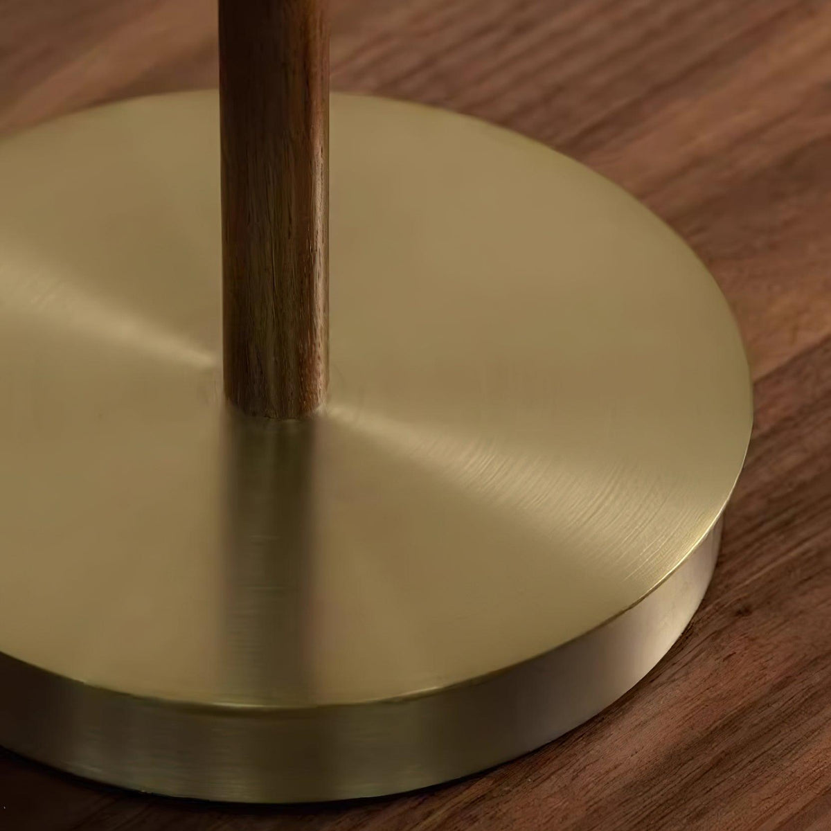 Virairora Table Lamp