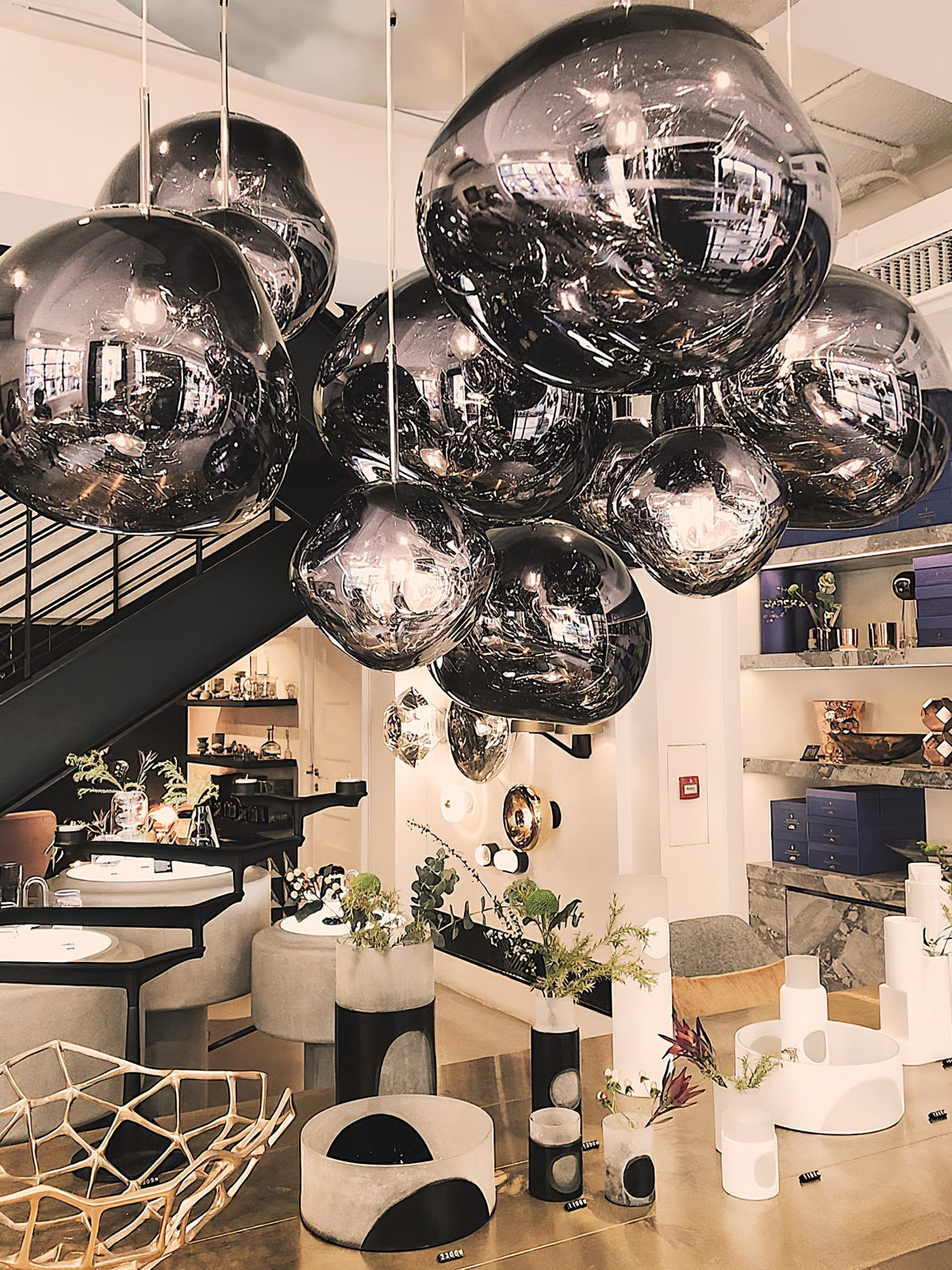 Aveneneria Spheres Pendant Lamp