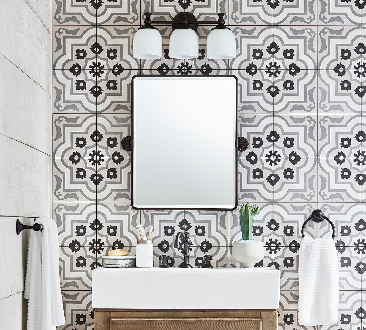 Lioroenne Wall Lamp