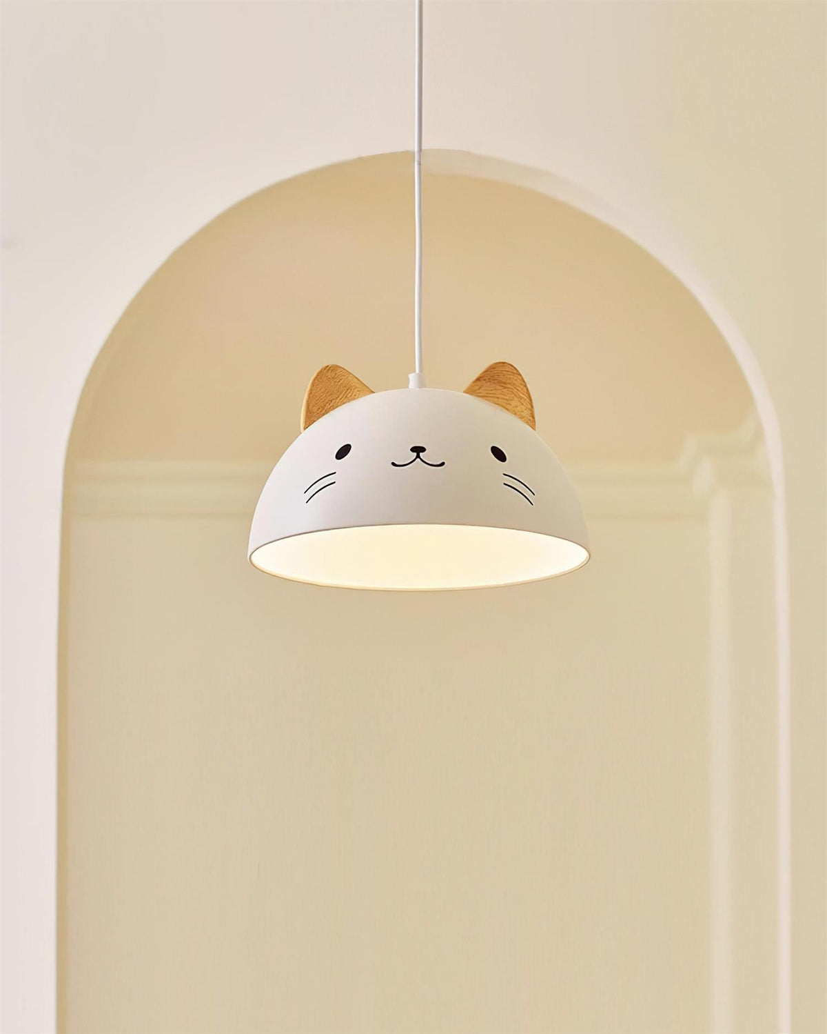 Mewi Playful Cat-Face Pendant Lamp