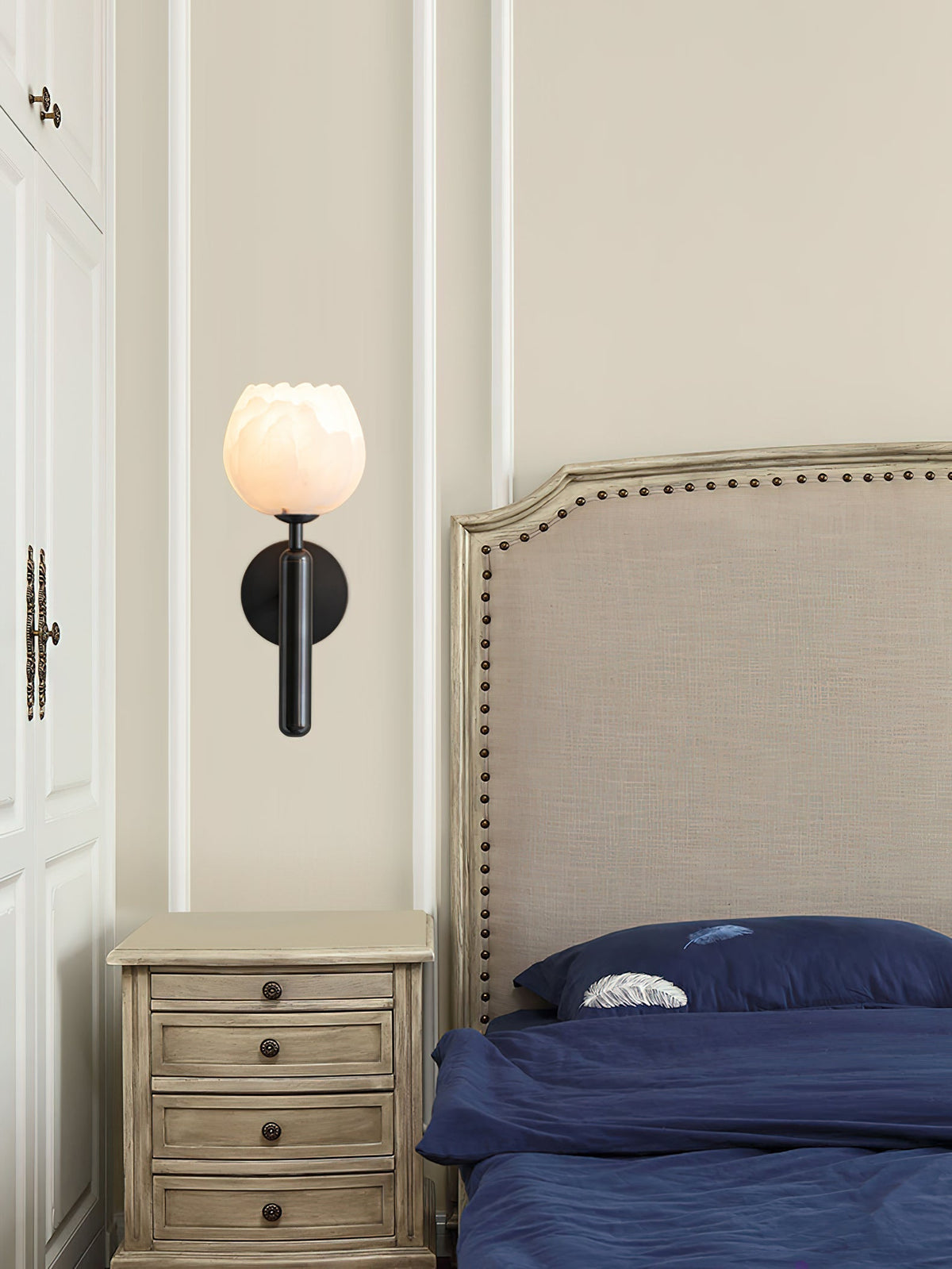 Albanette Brass Alabaster Wall Lamp