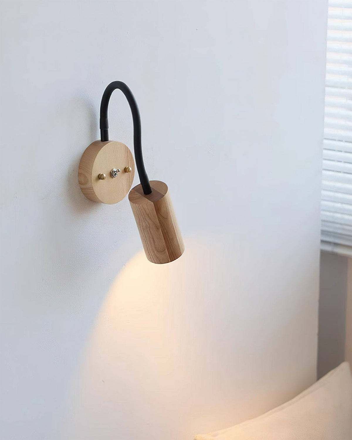 Selaora Wall Lamp