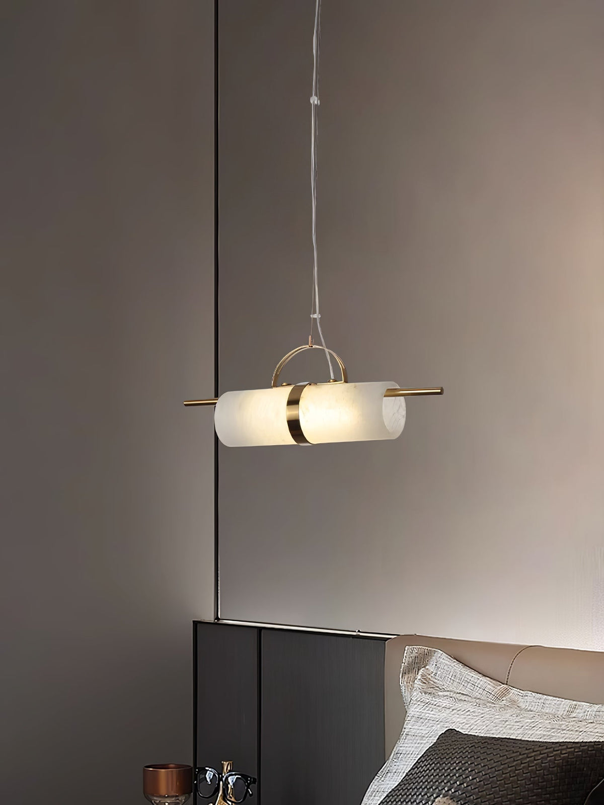 Niveaya Cylindrical Alabaster Pendant Light