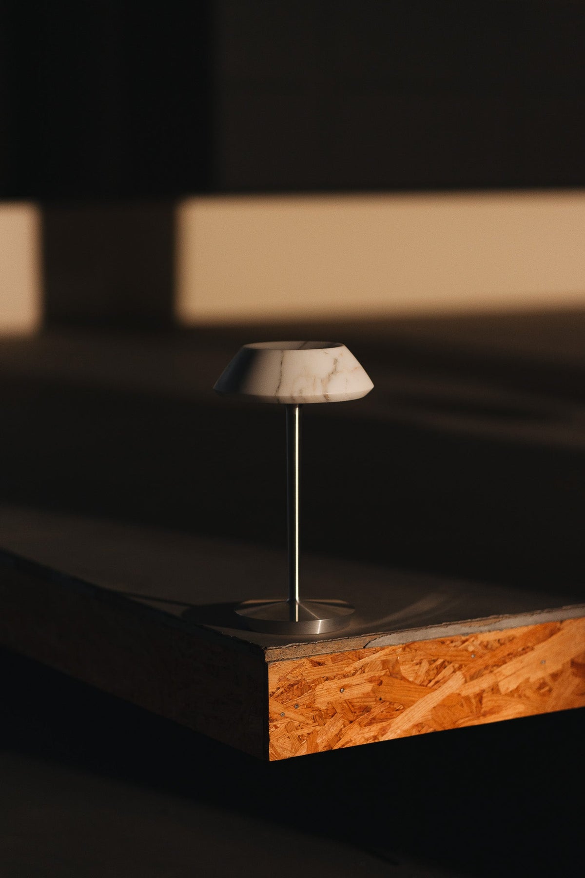 Mini Fiore Table Lamp (built-in battery)