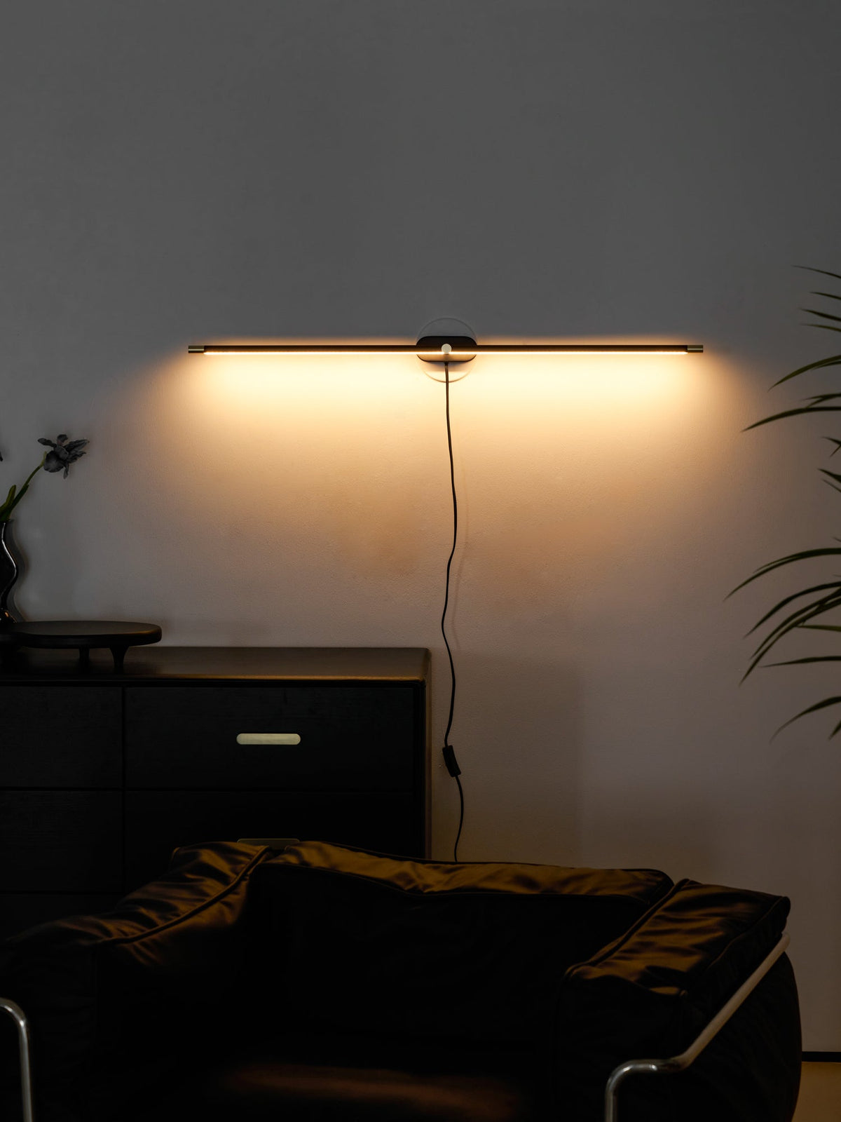 Elaoira Wall Lamp