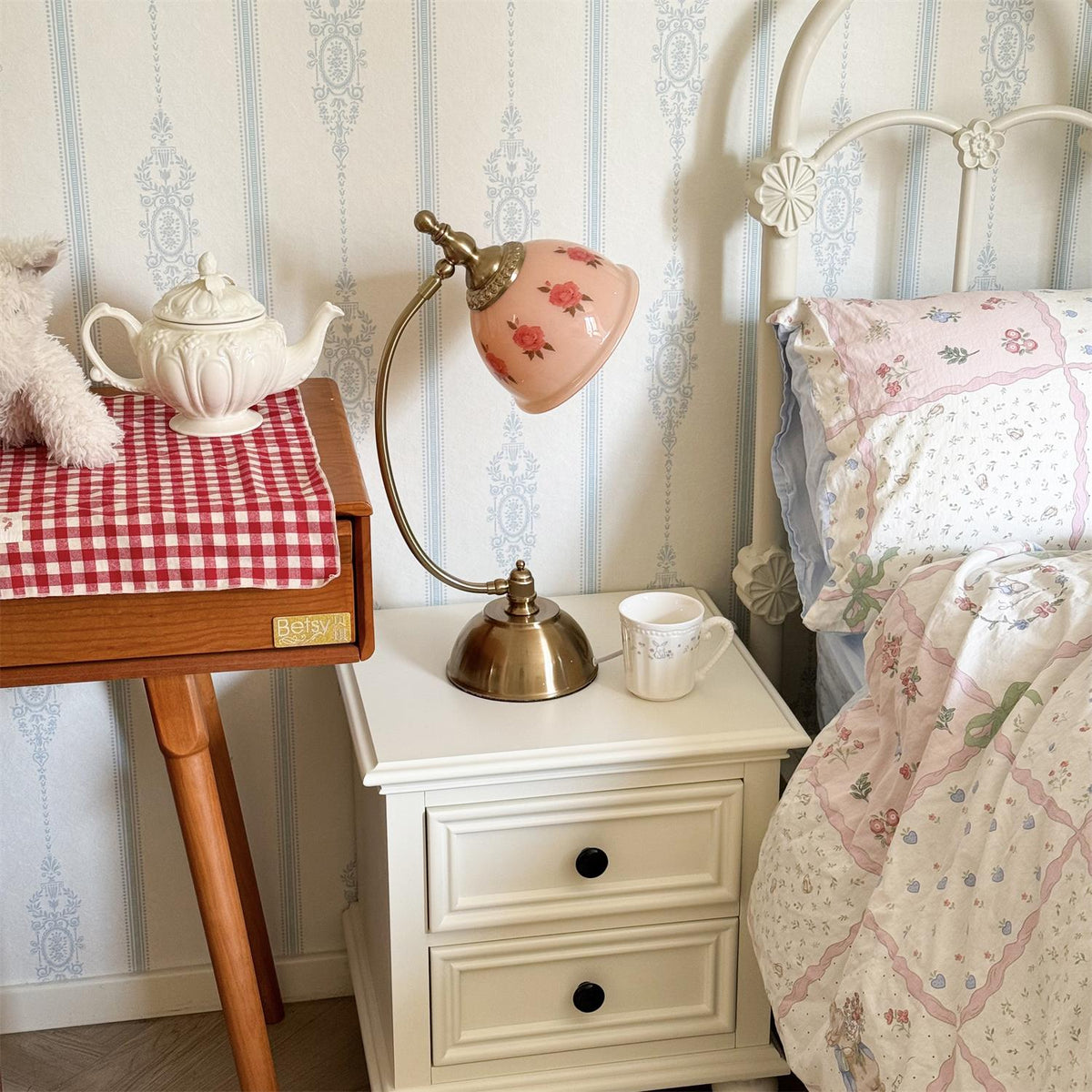 Teriorora Table Lamp