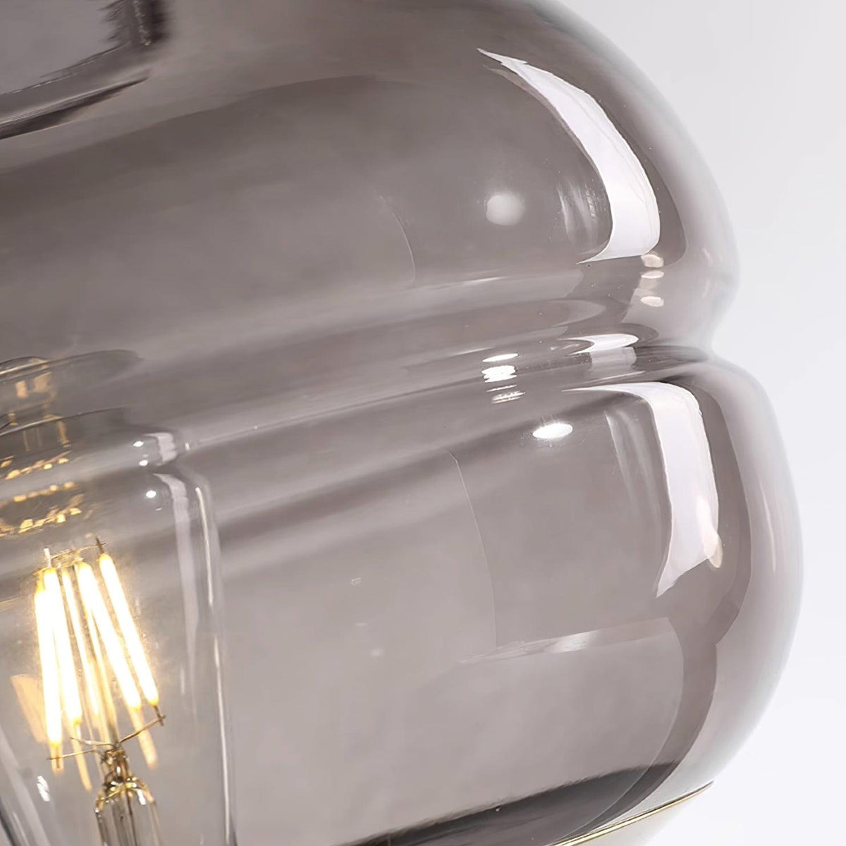 Lumaira Moda Table Lamp