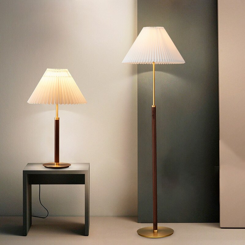 Fodegut Simple Walnut/Metal/Fabric, Table/Floor Lamp, Living Room