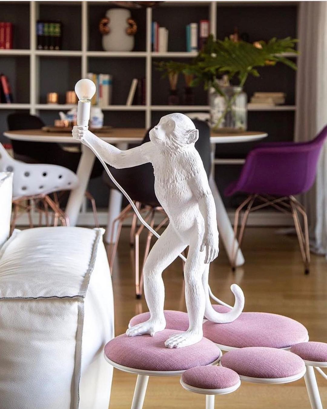 Velaeria Table Lamp
