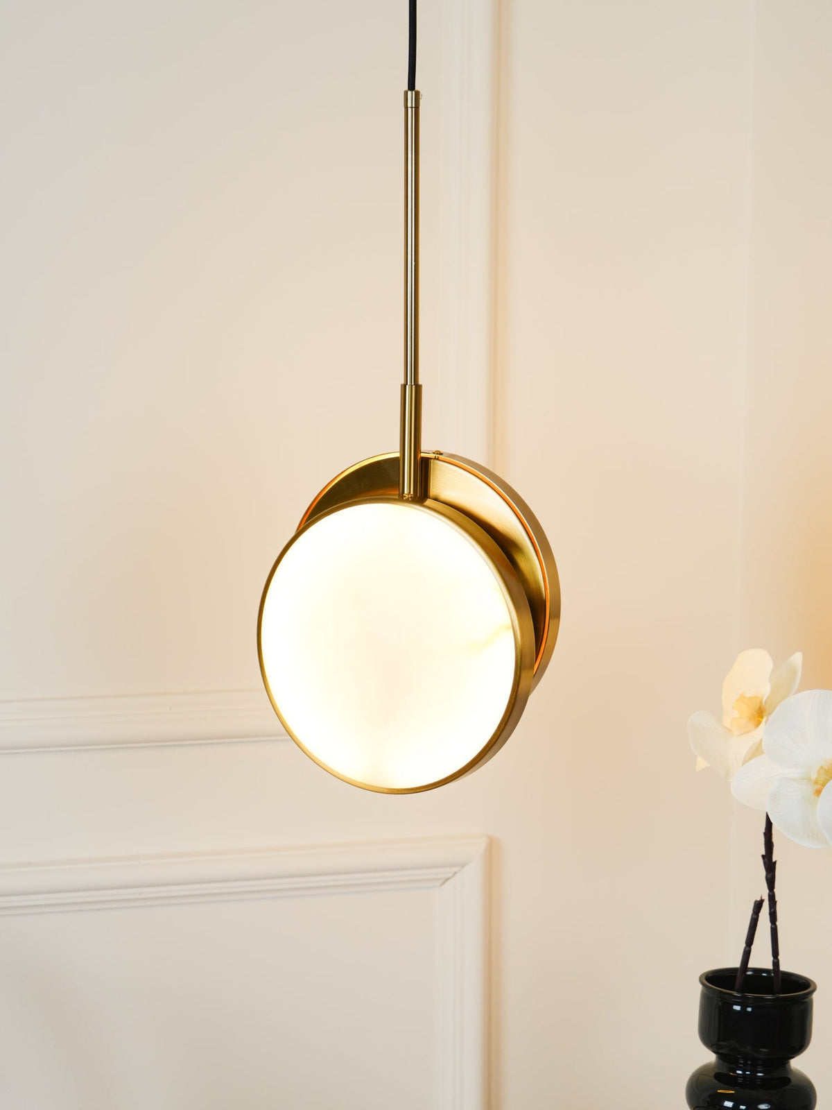 Nivinette Duo Alabaster Pendant Light