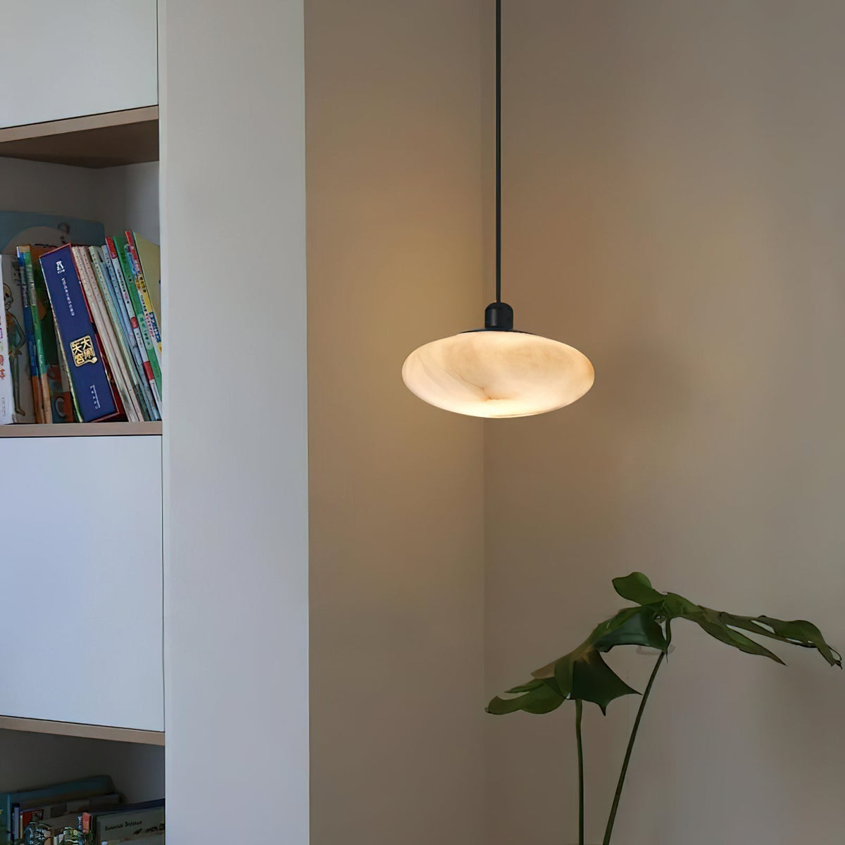 Cuthean Brass Alabaster Pendant Lamp