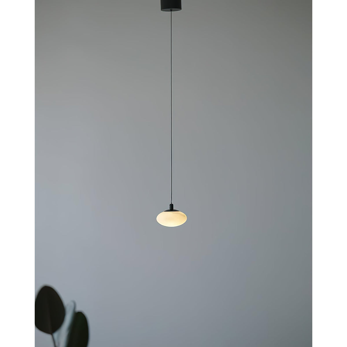 Cuthean Brass Alabaster Pendant Lamp