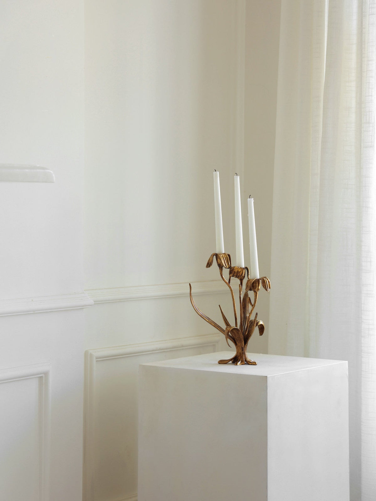 Orielle Botanical Bloom Candle Holder