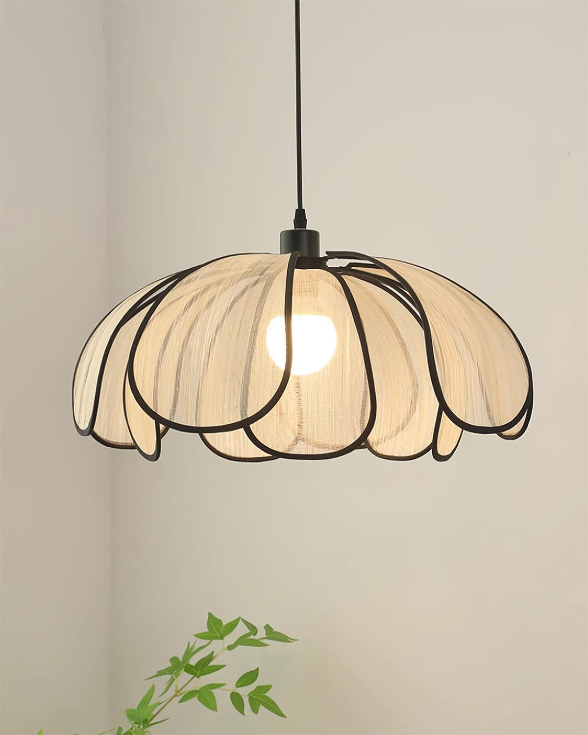 Seluora Petal-like Pendant Light