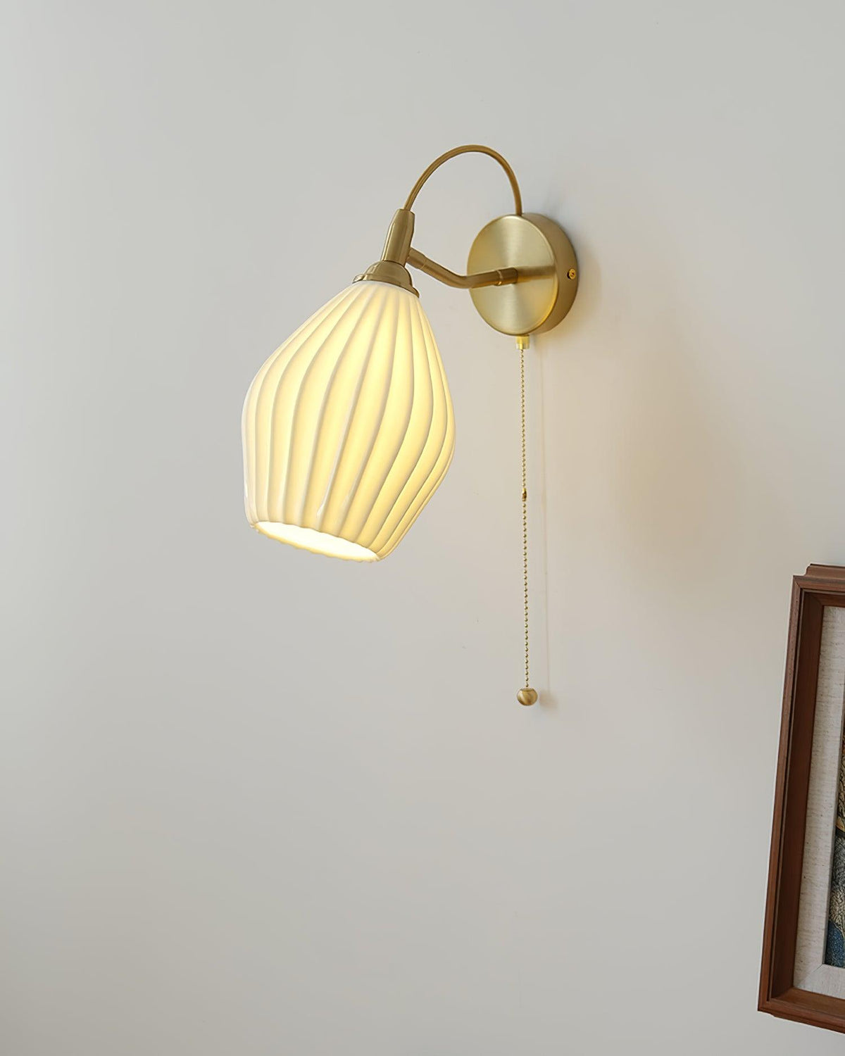 Amira Ceramic Wall Lamp