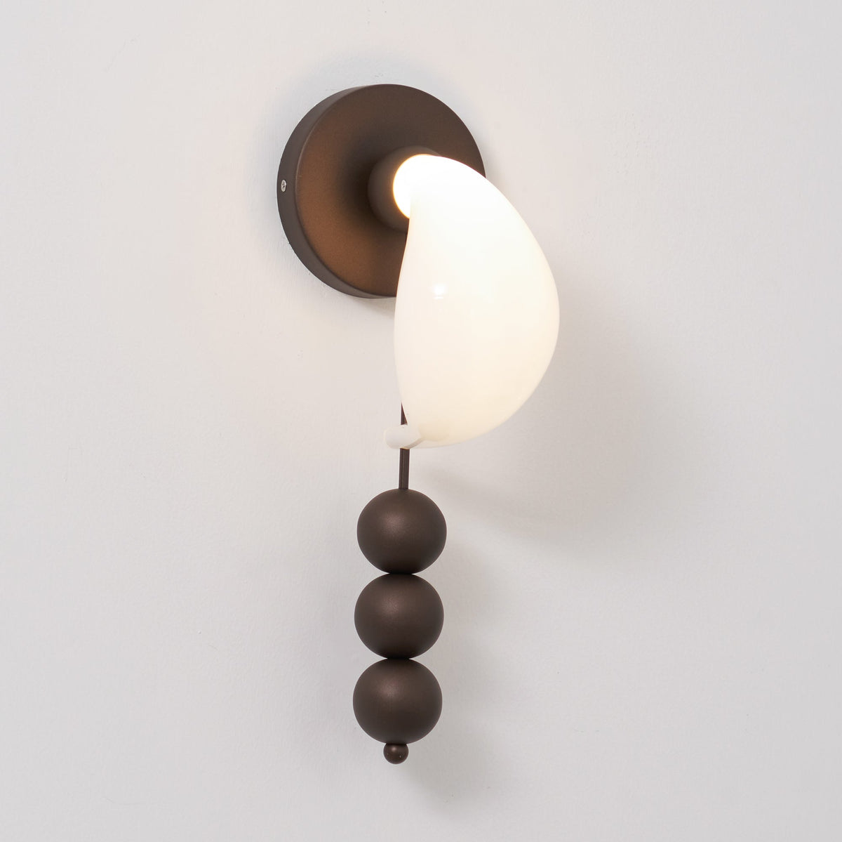 Vesilara Wall Lamp