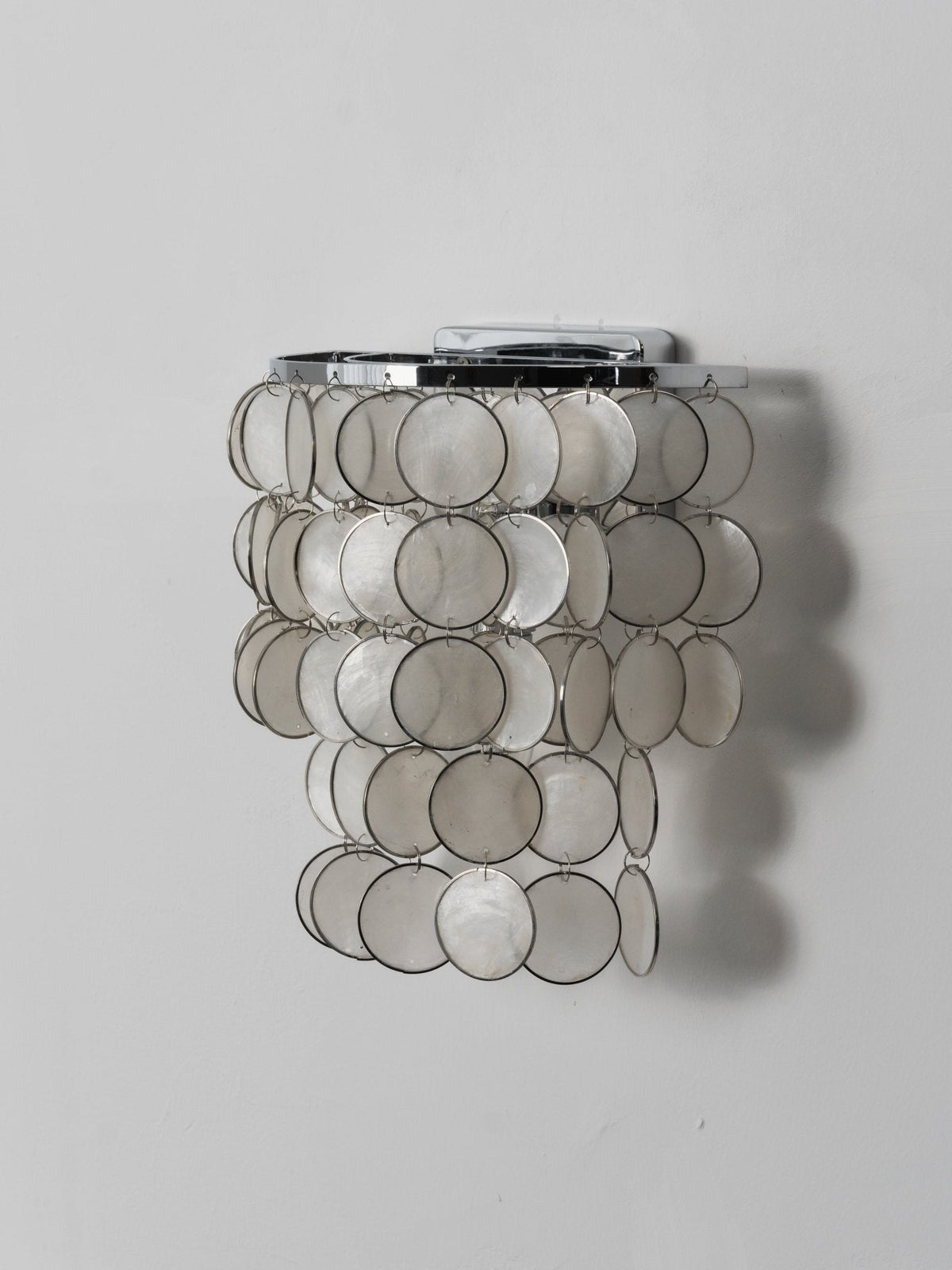 Nacivaine Pearl Shell Wall Lamp
