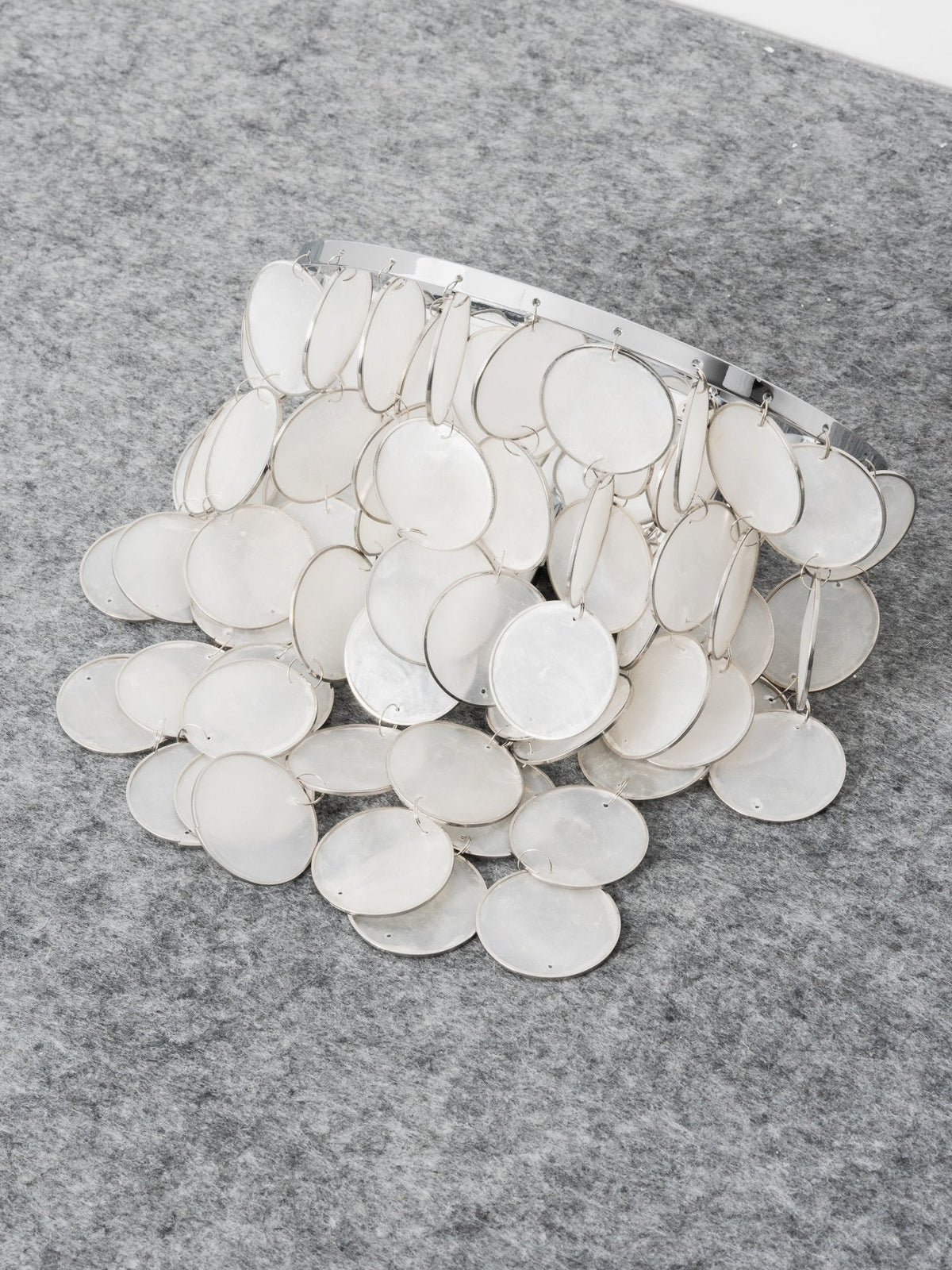Nacivaine Pearl Shell Wall Lamp