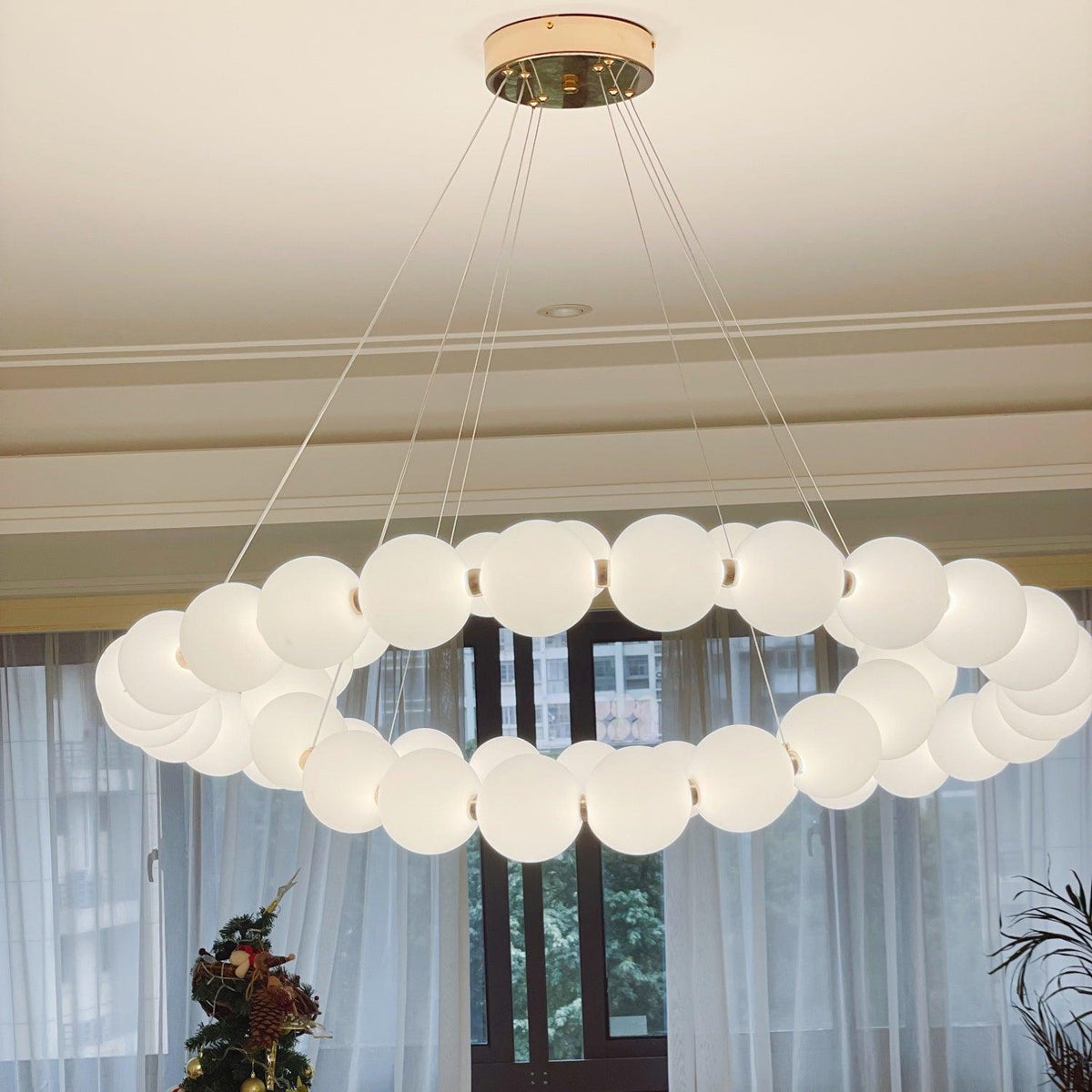 Lakle Chandelier