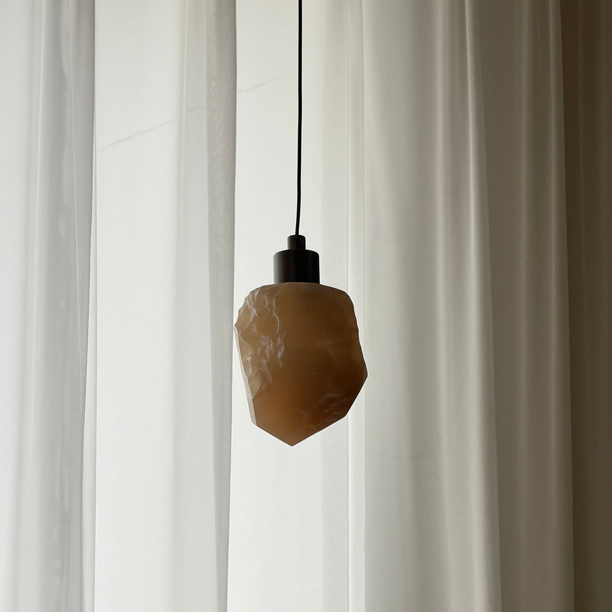 Viraeeria Pendant Lamp