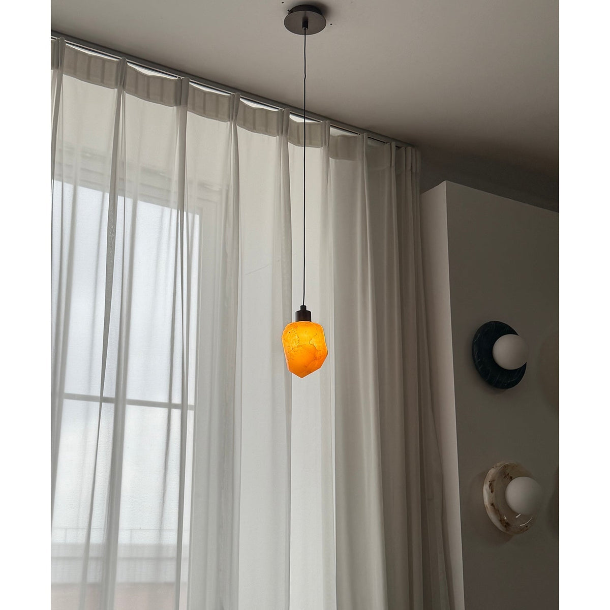 Viraeeria Pendant Lamp