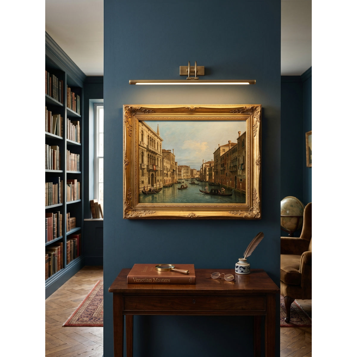 Rovienne Wall Lamp