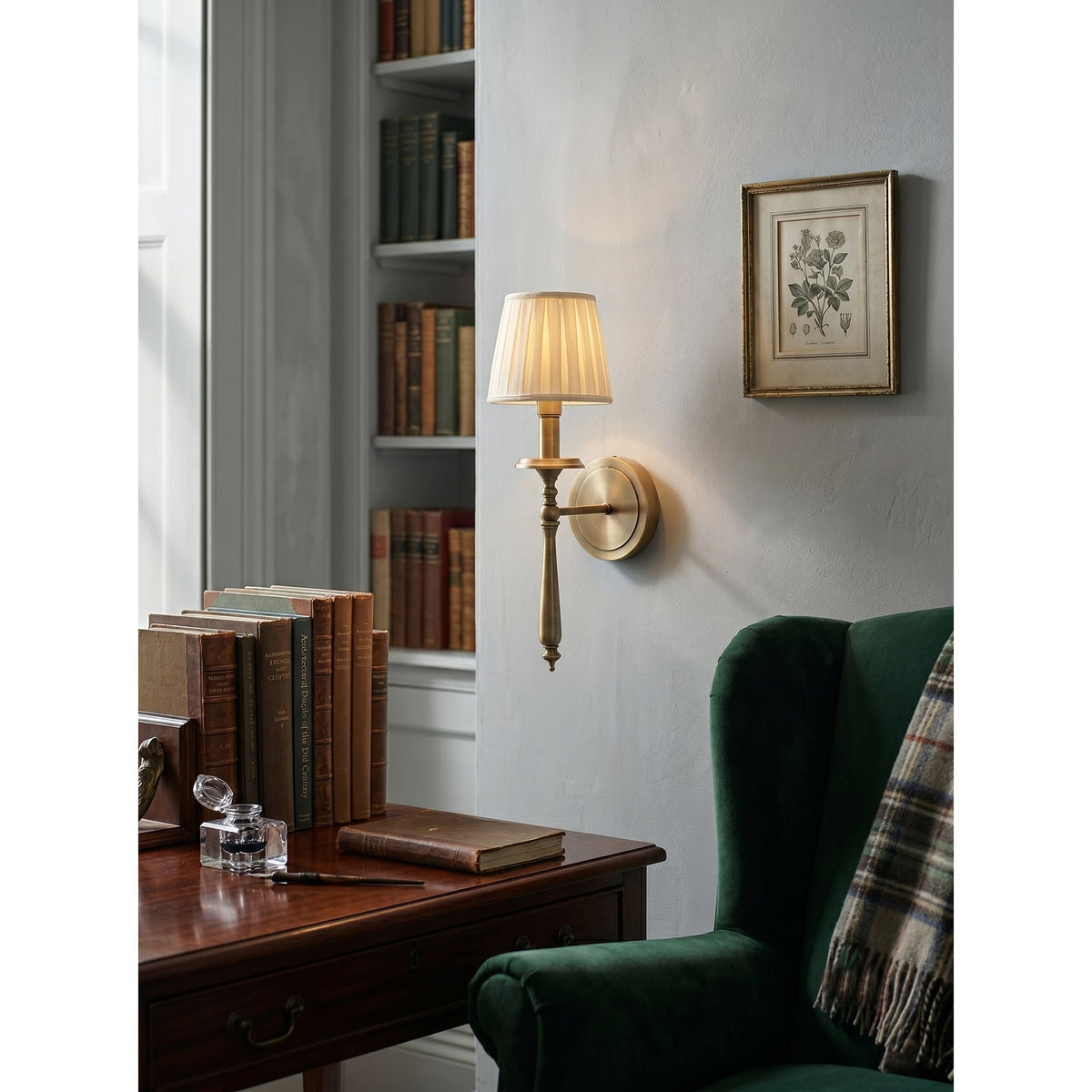 Oriisine Brass Wall Sconce