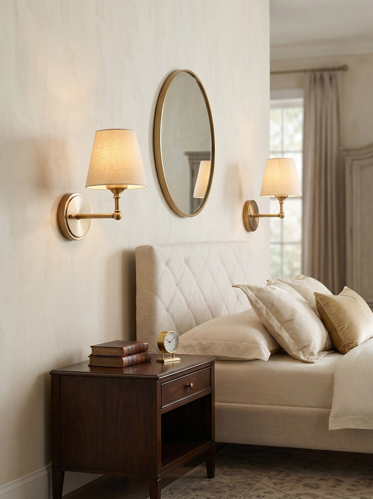 Veluiella Wall Sconce