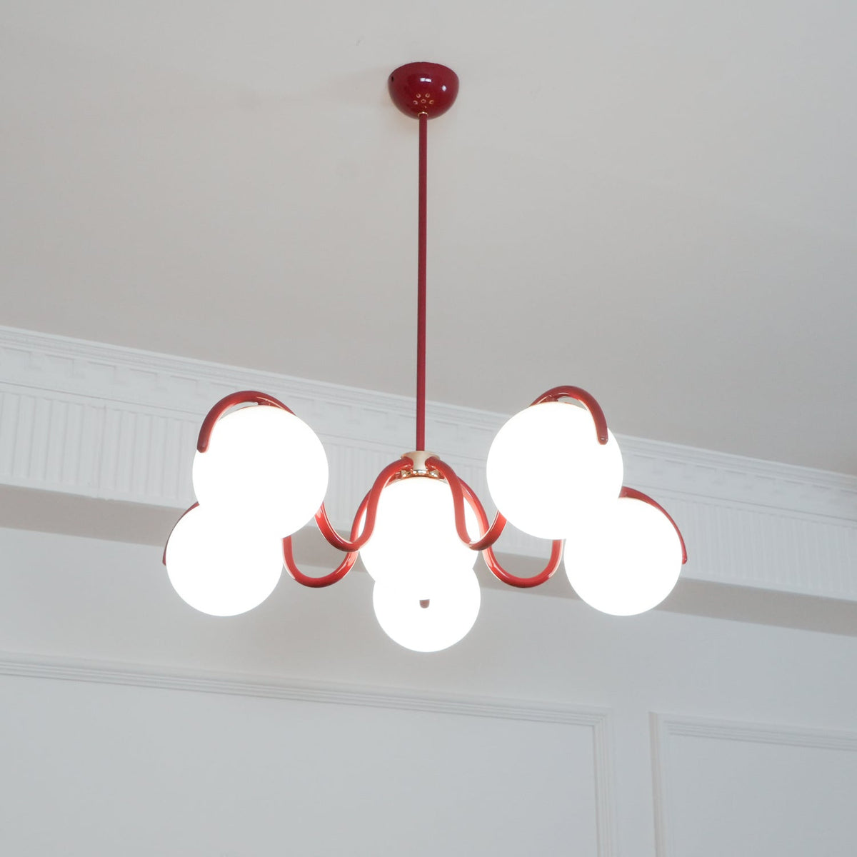 Zapiler Curve Linear Chandelier Red&Silver
