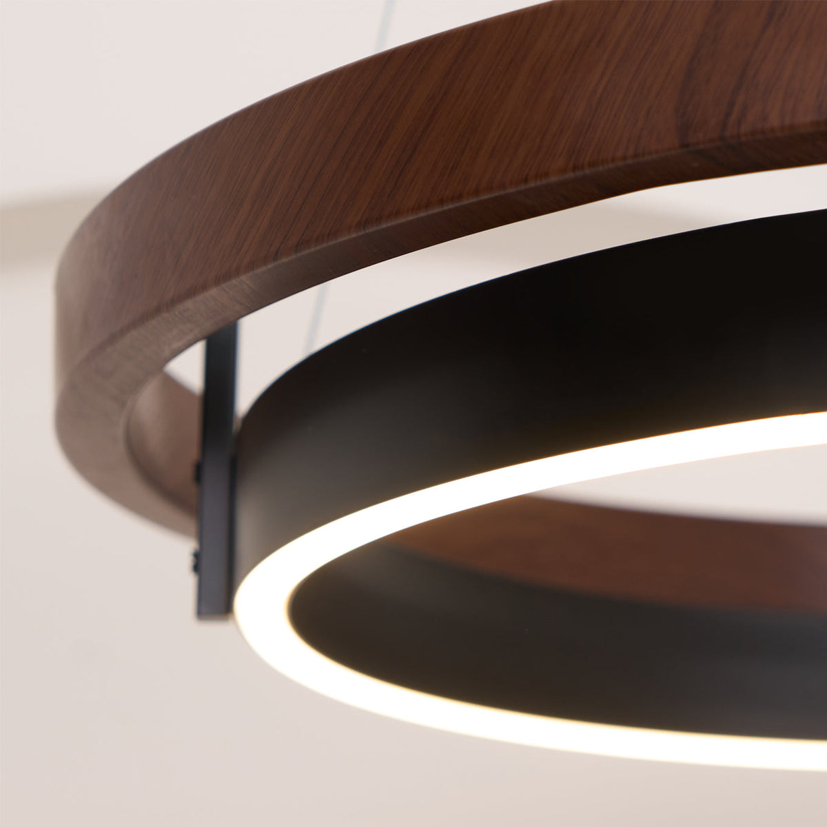 Tirinun Ring Wood Chandelier