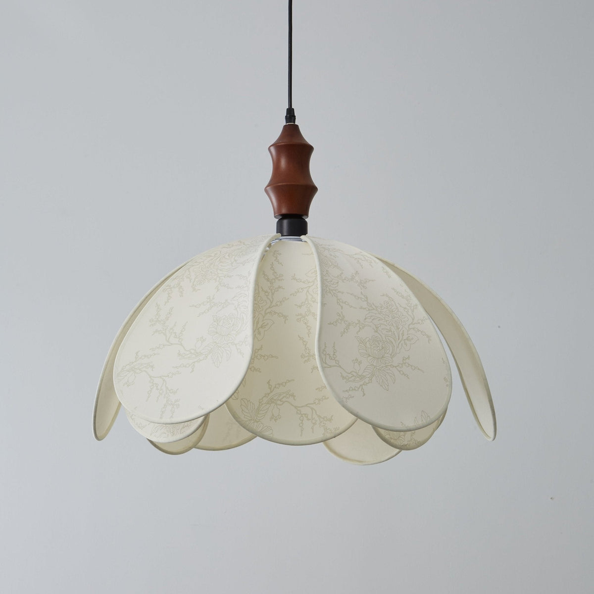Calanaine Petal Pendant Lamp