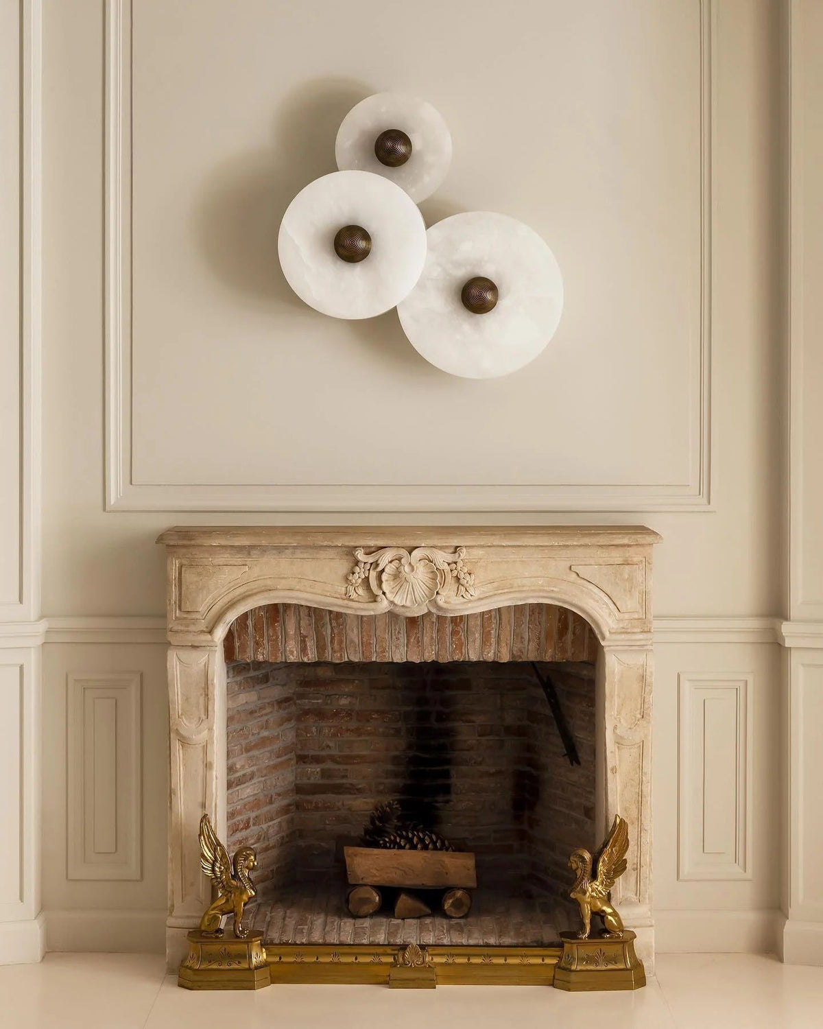 Apollo Round Alabaster Wall Lamp
