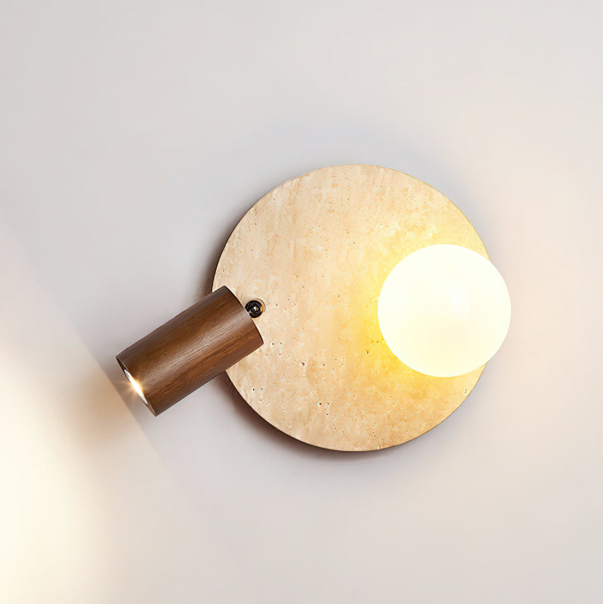 Luka Wall Lamp