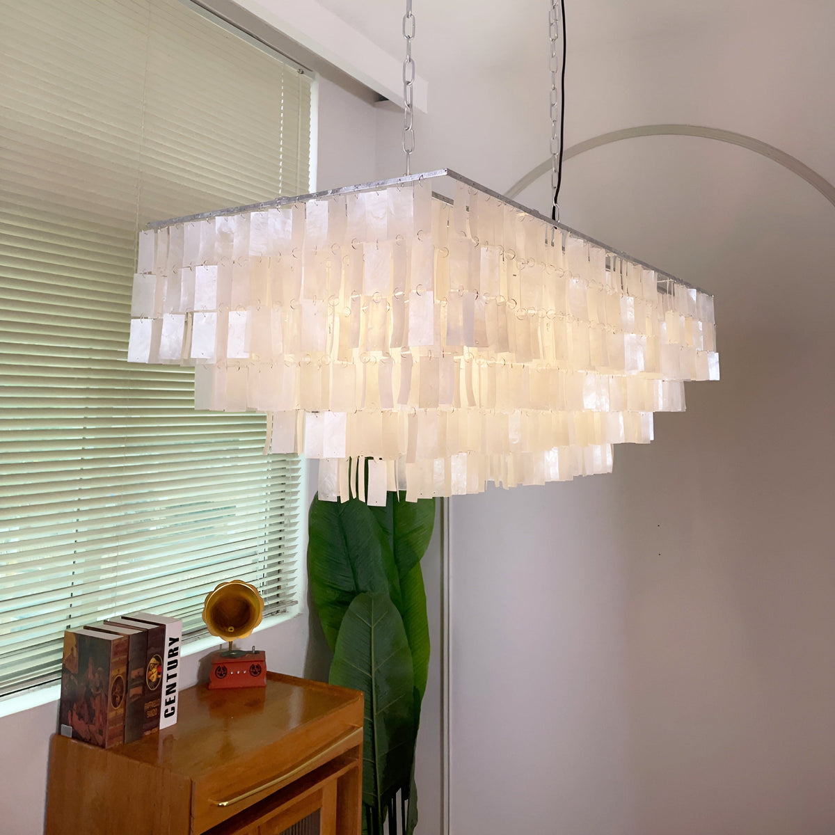 Coraise Luxury Shell Pendant Light