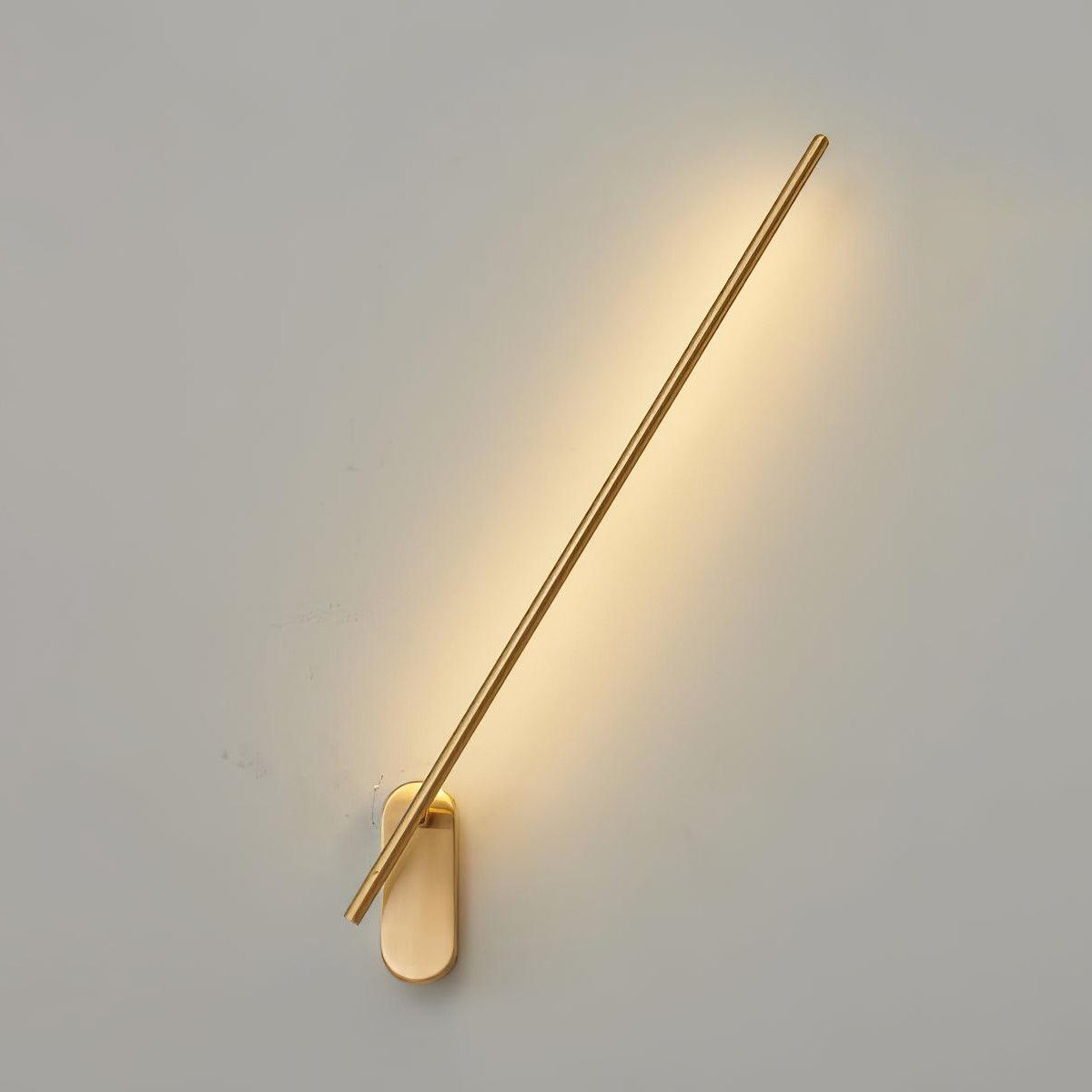 Valerise Stick Shaped Metal Sconce