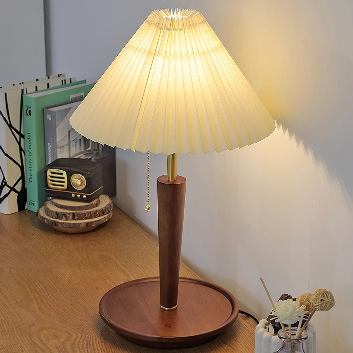 Seliriella Table Lamp