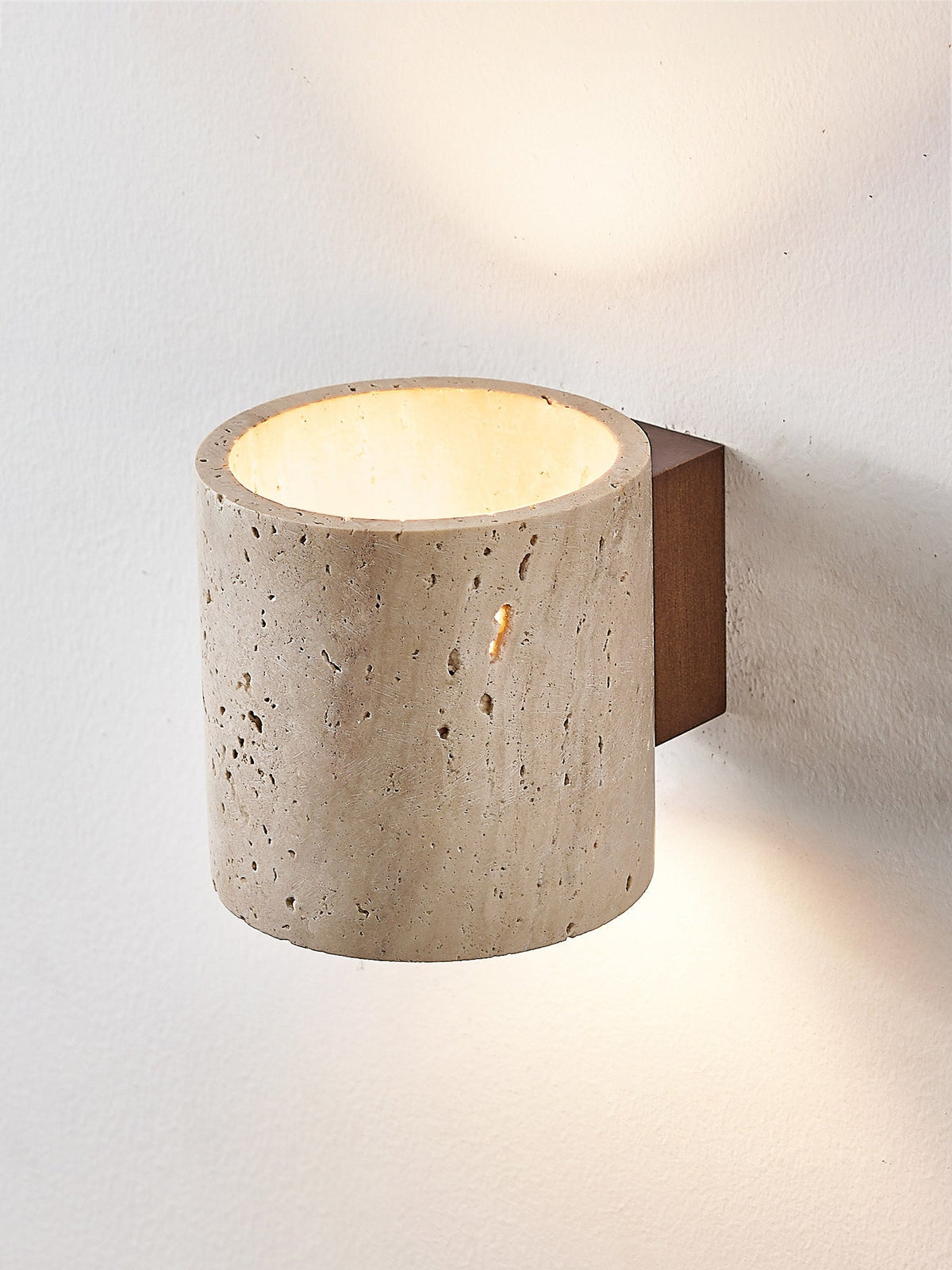 Cedrien Wall Lamp