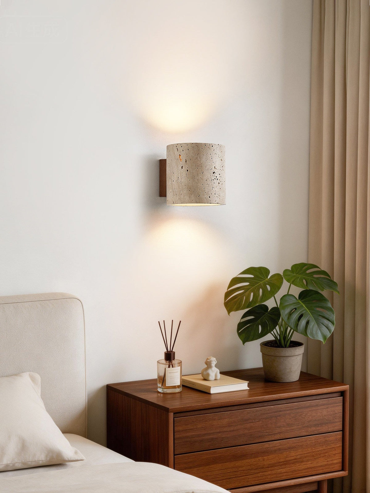 Cedrien Wall Lamp