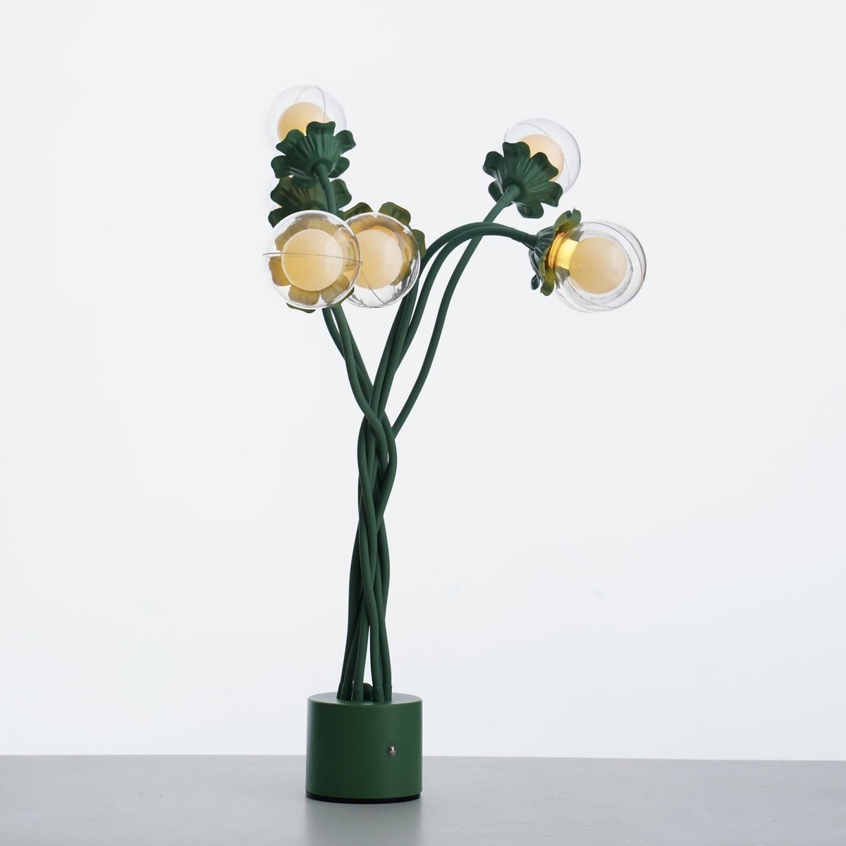 Viraoora Table Lamp